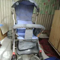 کالسکه کودک سالم بدون هیچ مشکلی