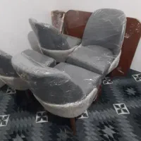 میز‌ناهار‌خوری‌‌ نو
