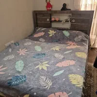 تخت و دراور