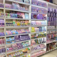 همکار آقا جوان / فروشگاه لوازم تحریر