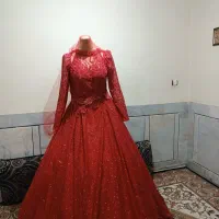 تعدادی لباس عروس قیمت مناسب