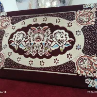 چهار عدد پشتی طرح فرش .به خریدار تخفیف داده میشه