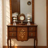 آینه و کنسول چوبی کلاسیک .