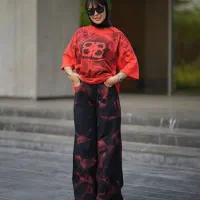 هودی سویشرت|لباس|قم, ولیعصر|دیوار