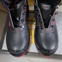 کفش کار سایز ۴۱