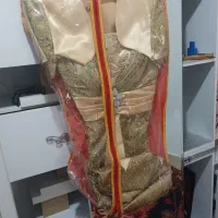 لباس مجلسی زنانه|لباس|فردیس, منظریه|دیوار