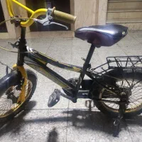 دو چرخه زرد رنگ جیتان