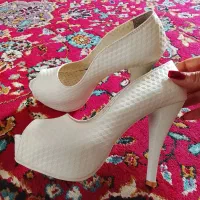 کفش پاشنه بلند کاملا نو