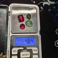 سنگ زمردویاقوت