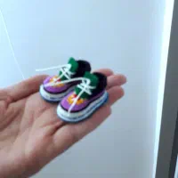 صنایع دستی کفش دکوری دست دوز آویز خودرو