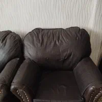 مبل راحتی تک نفره و دونفره چرم صنعتی