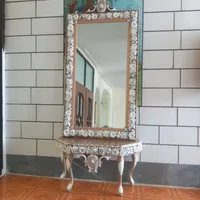 اینه وکنسول زیباوتمیز