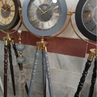 ساعت ایستاده