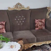 یه ست مبلمان نیمه استیل