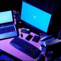 انجام کلیه خدمات کامپیوتری در محل