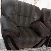 مبل راحتی۷نفره همراه بامیز و۴عسلی