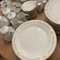 سرویس غذاخوری نوری تاکه ۵۰. ساله ۱۲ نفره|ظروف سرو و پذیرایی|تهران, امانیه|دیوار