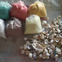 شن رنگی تزینی و صدف