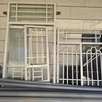 درب و پنجره ساختمان