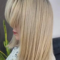 مدل جهت اجرای تکنیکهای کوتاهی مو کراتین رنگ ومش