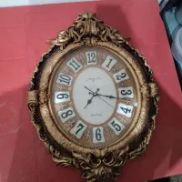 ساعت دیواری سالم