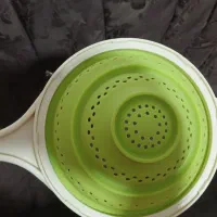 اگرمن واستند و ظرف ادویه و اسکوتر و قندان و لیوان