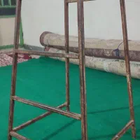 چهار پایه آهنی