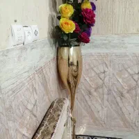 گل گلدان