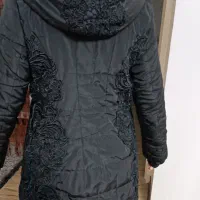 تعدادی لباس در حد نو