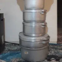 ماهیتابه روحی دردار. قابلمه جنس خوب.
