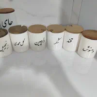 تعدادی ظرف|ظروف نگهدارنده، پلاستیکی، یک‌بارمصرف|قم, تعویض پلاک|دیوار