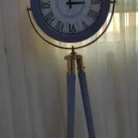 ساعت ایستاده