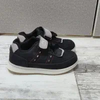 کتونی بچگانه سالم و زیبا