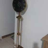 ساعت ایستاده