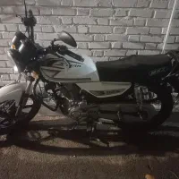 موتورسیکلت ساوین ۲۰۰در حدنو  ۹۰تا کار کرد ه مدل ۹۹