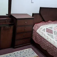 سرویس کامل تخت خواب ۲نفره ماهگونی رنگ تمام چوب|تخت و سرویس خواب|تهران, ارم|دیوار