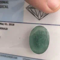 زمرد درشت با شناسنامه معتبر