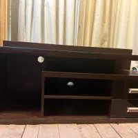 میز تلویزیون چرخ دار