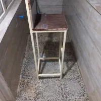 چهار پایه فلزی