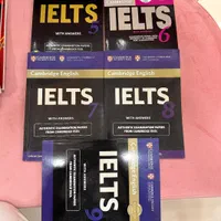 سری کتابهای IELTS و کتاب داستان، دیکشنری