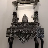 آینه کنسول جنس میز چوبی