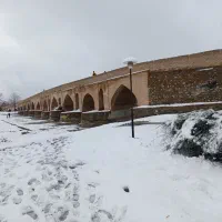 نصب کاغذ دیواری.زیرسازی.بتونه کناف ورنگ امیزی