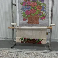 دار قالی با نقشه گلدان