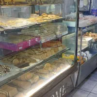 به یک اوستا قناد خشک کار وترکار نیاز مند هستیم