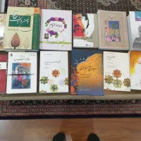 مجموع  ۴۶جلد،کتابهای ادبی شعر ،گزیده ونفیس  معاصر