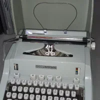 ماشین تایپ هرمس سوییس.ساعت ۲کوک المان|کلکسیون اشیاء عتیقه|تهران, اختیاریه|دیوار