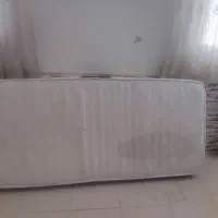 فروش. تشک فنری تخت. پدال برقی چرخ خیاطی  اسکیت|دوچرخه، اسکیت، اسکوتر|کاشان, شهرک خاتم الانبیا (مسکن ملی کاشان)|دیوار