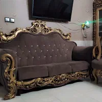 مبلمان‌گنجه‌ساعت‌اینه‌شمعدان‌بخاری