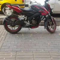 موتور سیکلت ان است 200