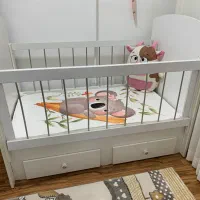 تخت کودک همراه رو تختی و تشک|تخت و صندلی بچه|فومن, |دیوار